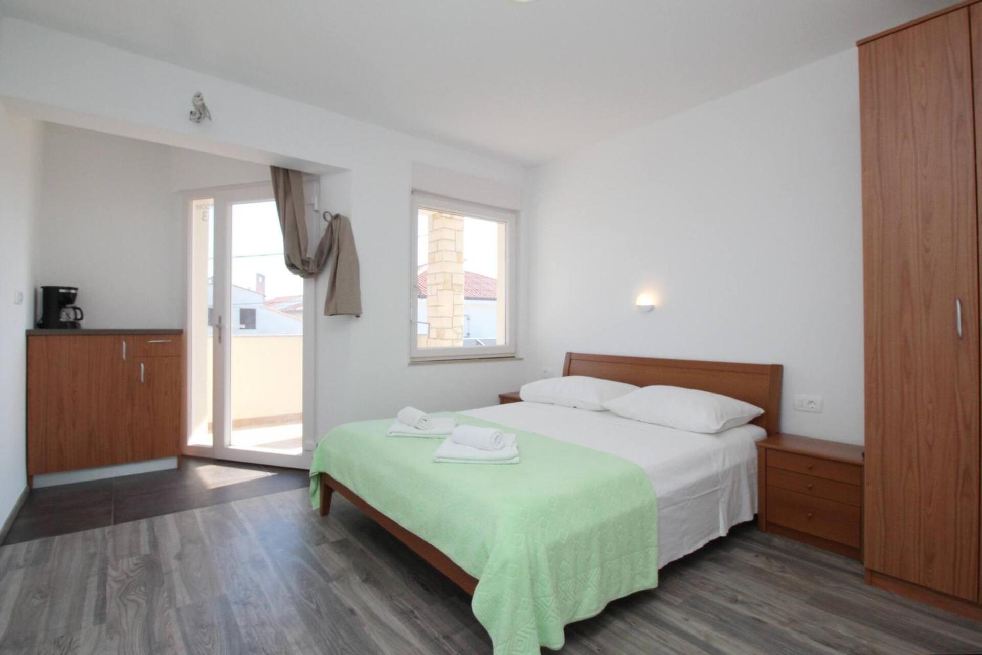 Apartments & Rooms Dekanic Baska  Ngoại thất bức ảnh