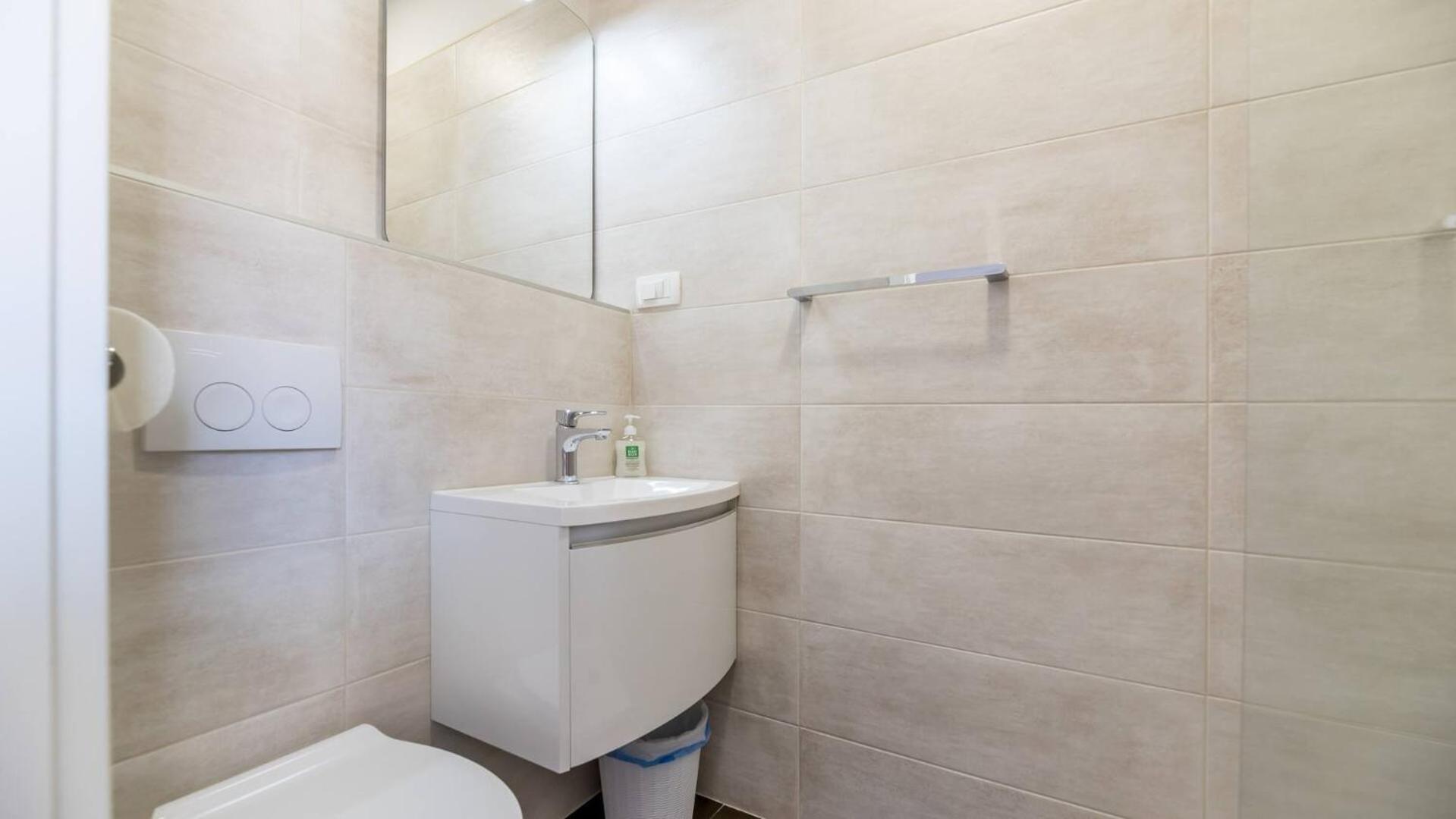 Apartments & Rooms Dekanic Baska  Ngoại thất bức ảnh