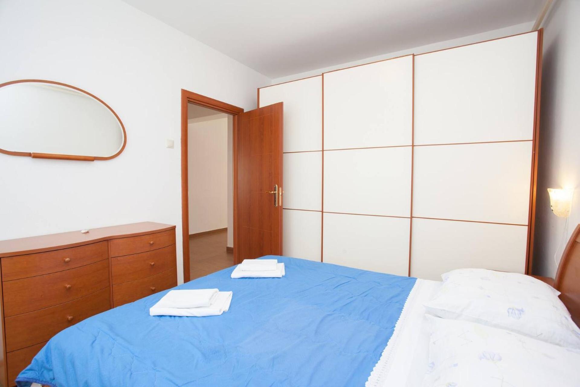 Apartments & Rooms Dekanic Baska  Ngoại thất bức ảnh