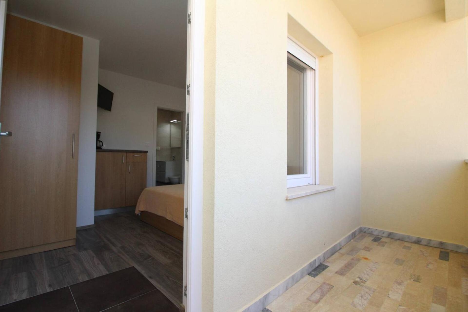 Apartments & Rooms Dekanic Baska  Ngoại thất bức ảnh