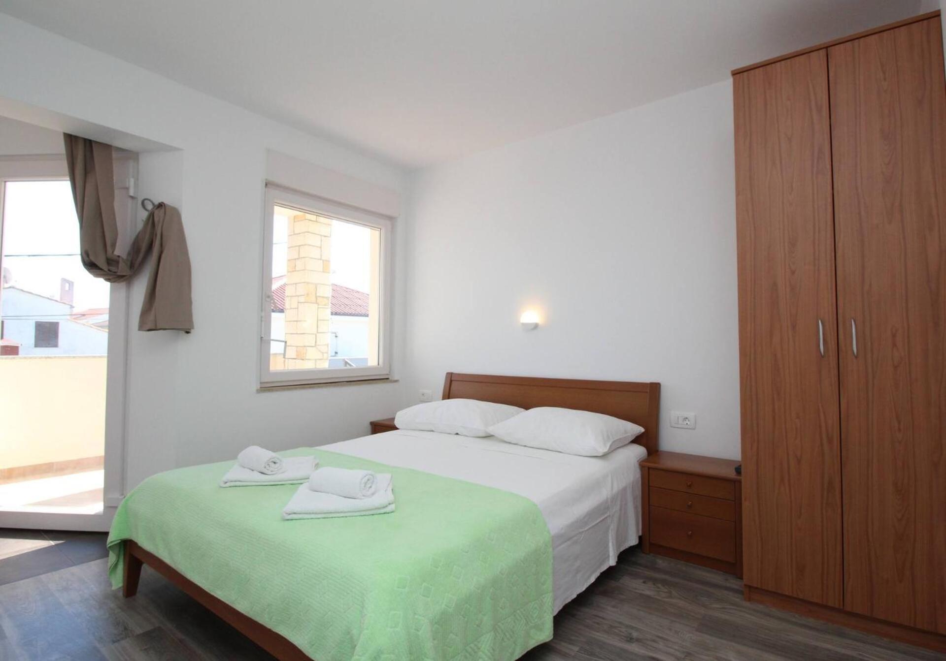 Apartments & Rooms Dekanic Baska  Ngoại thất bức ảnh
